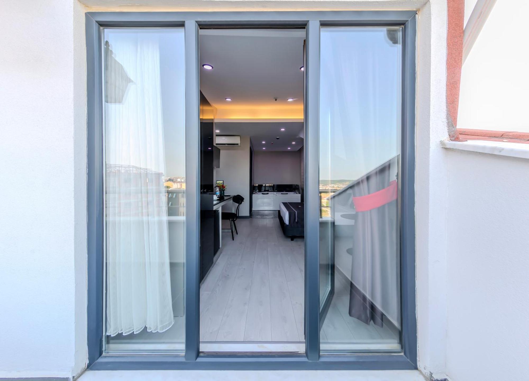 Intercity Hotel Istanbul Airport Arnavutkoy Exterior photo